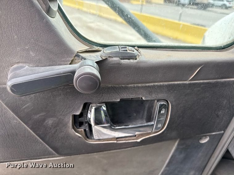 image for item DW1851 2009 Kenworth W900 ready mix truck