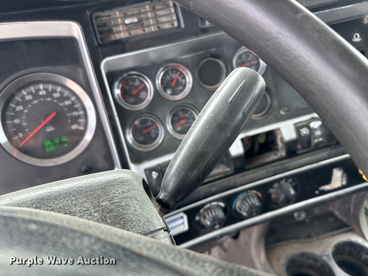 image for item DW1851 2009 Kenworth W900 ready mix truck