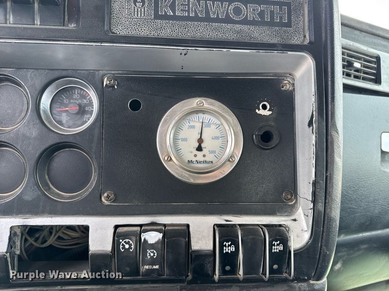 image for item DW1851 2009 Kenworth W900 ready mix truck