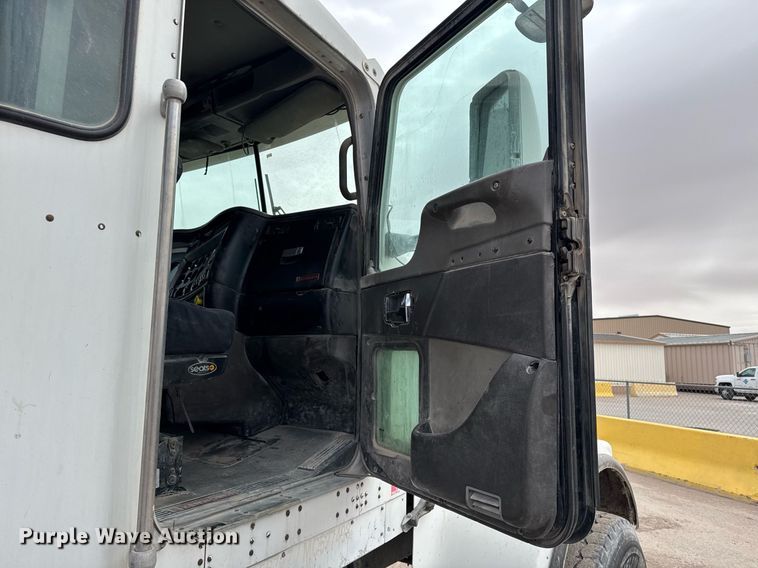 image for item DW1851 2009 Kenworth W900 ready mix truck