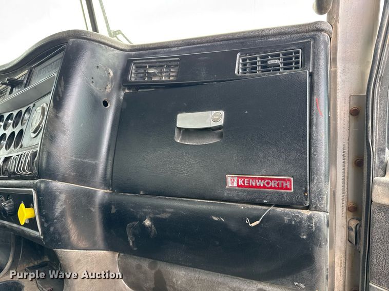 image for item DW1851 2009 Kenworth W900 ready mix truck