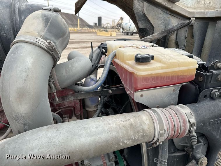 image for item DW1851 2009 Kenworth W900 ready mix truck