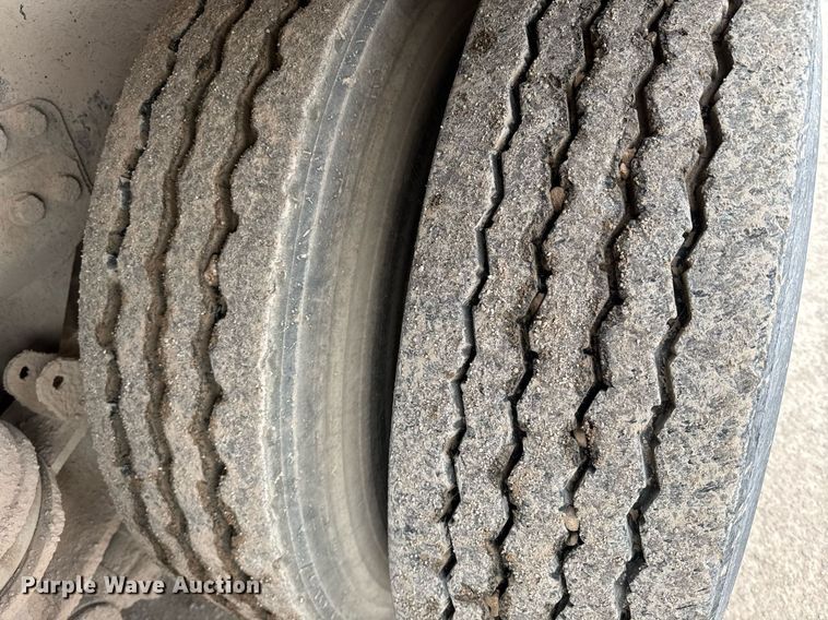 image for item DW1851 2009 Kenworth W900 ready mix truck