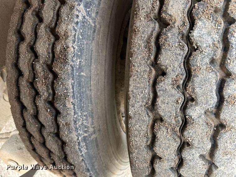 image for item DW1851 2009 Kenworth W900 ready mix truck