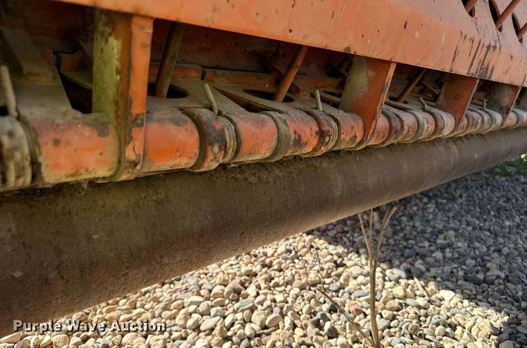 image for item DW2304 Etnyre U372 chip spreader