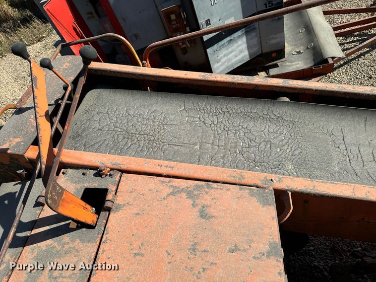 image for item DW2304 Etnyre U372 chip spreader