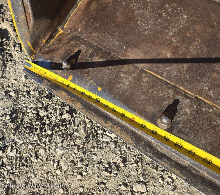 image for item DW3080 2017 Caterpillar 430F2 backhoe