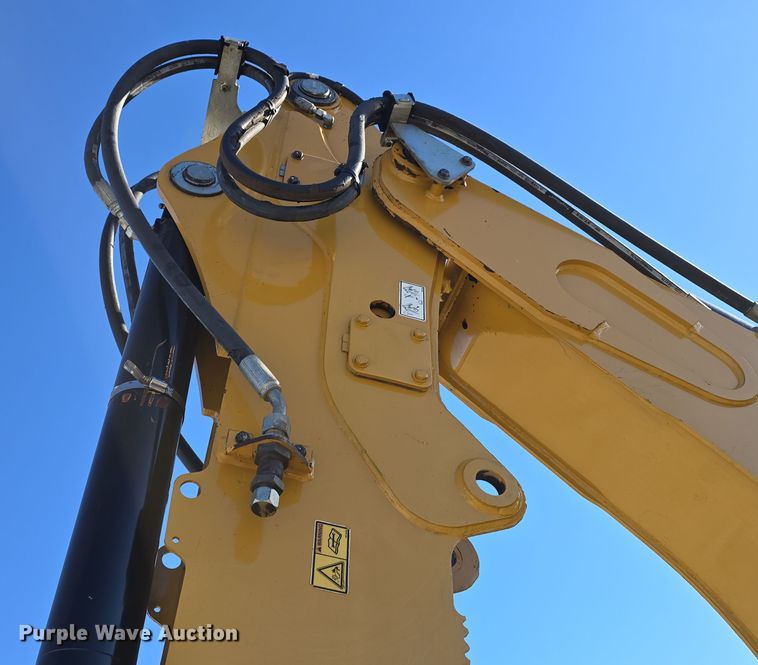 image for item DW3080 2017 Caterpillar 430F2 backhoe