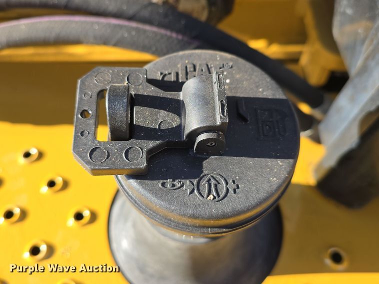 image for item DW3080 2017 Caterpillar 430F2 backhoe