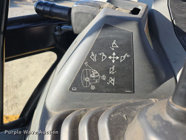 image for item DW3080 2017 Caterpillar 430F2 backhoe