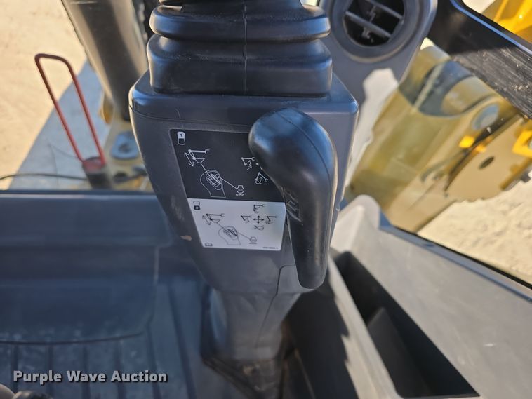 image for item DW3080 2017 Caterpillar 430F2 backhoe