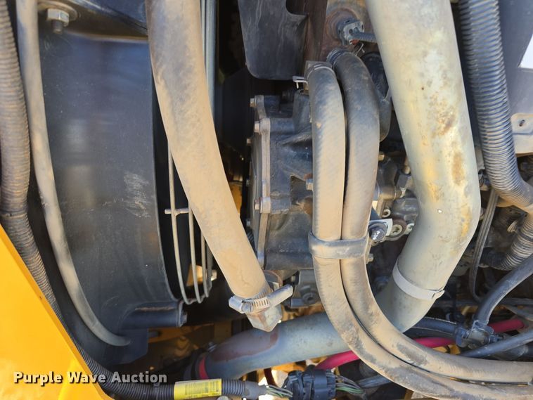 image for item DW3080 2017 Caterpillar 430F2 backhoe