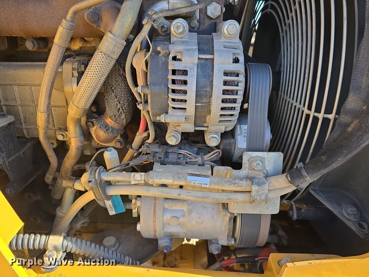 image for item DW3080 2017 Caterpillar 430F2 backhoe