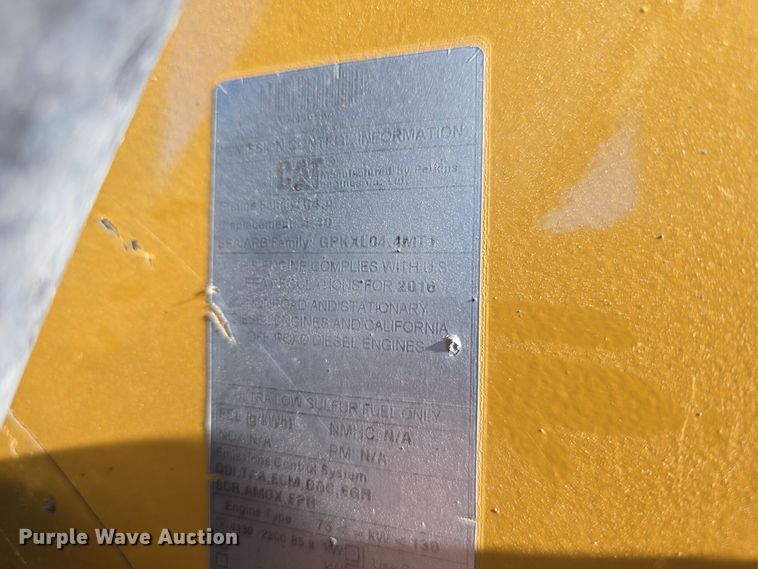 image for item DW3080 2017 Caterpillar 430F2 backhoe