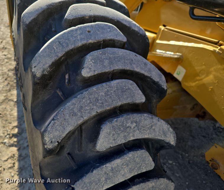 image for item DW3080 2017 Caterpillar 430F2 backhoe