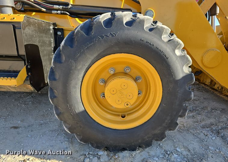 image for item DW3080 2017 Caterpillar 430F2 backhoe