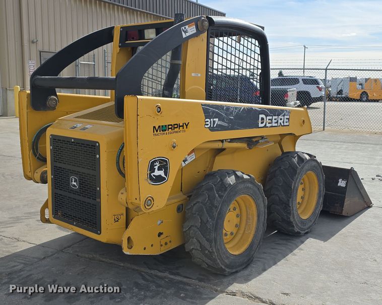 image for item DW3101 2007 John Deere 317 skid steer loader