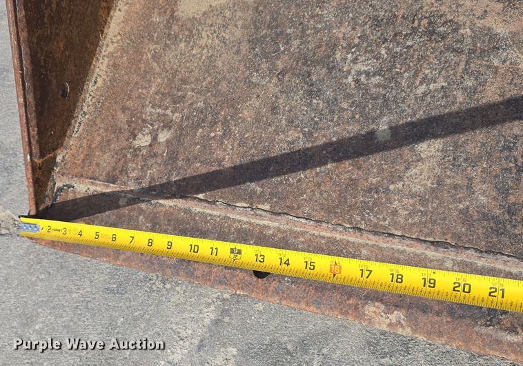 image for item DW3101 2007 John Deere 317 skid steer loader