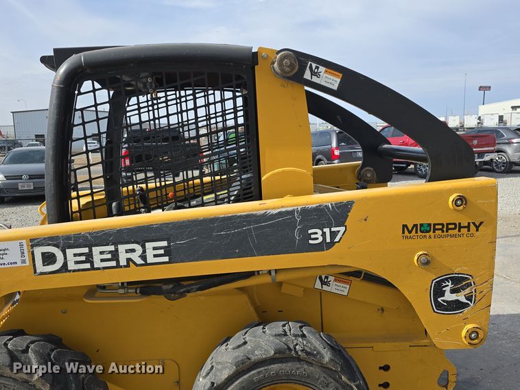 image for item DW3101 2007 John Deere 317 skid steer loader