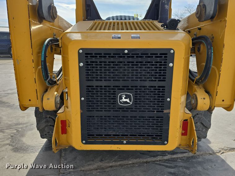 image for item DW3101 2007 John Deere 317 skid steer loader