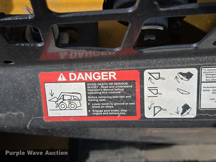 image for item DW3101 2007 John Deere 317 skid steer loader