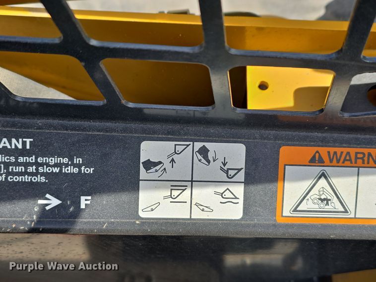 image for item DW3101 2007 John Deere 317 skid steer loader