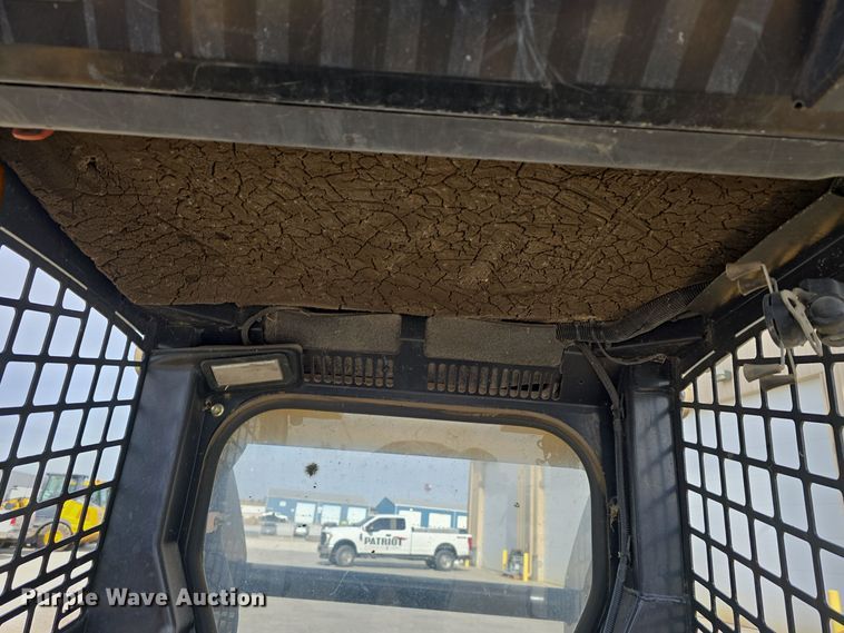 image for item DW3101 2007 John Deere 317 skid steer loader