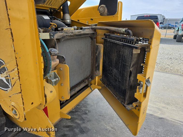 image for item DW3101 2007 John Deere 317 skid steer loader