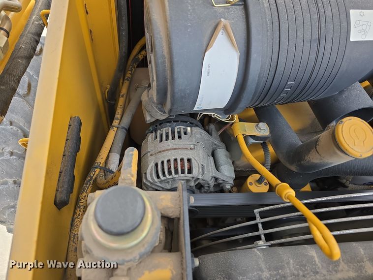 image for item DW3101 2007 John Deere 317 skid steer loader