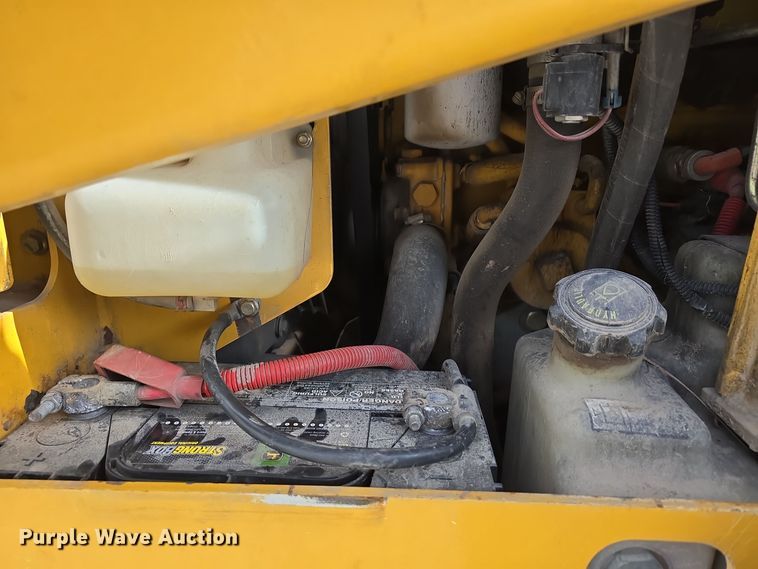 image for item DW3101 2007 John Deere 317 skid steer loader