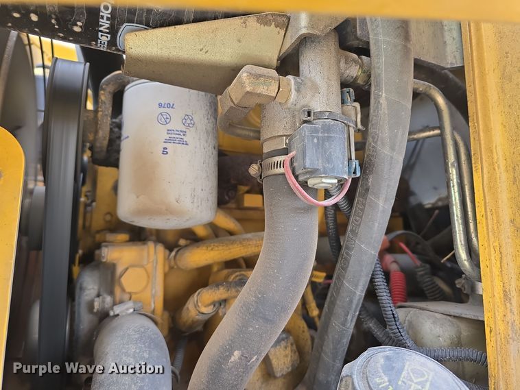 image for item DW3101 2007 John Deere 317 skid steer loader