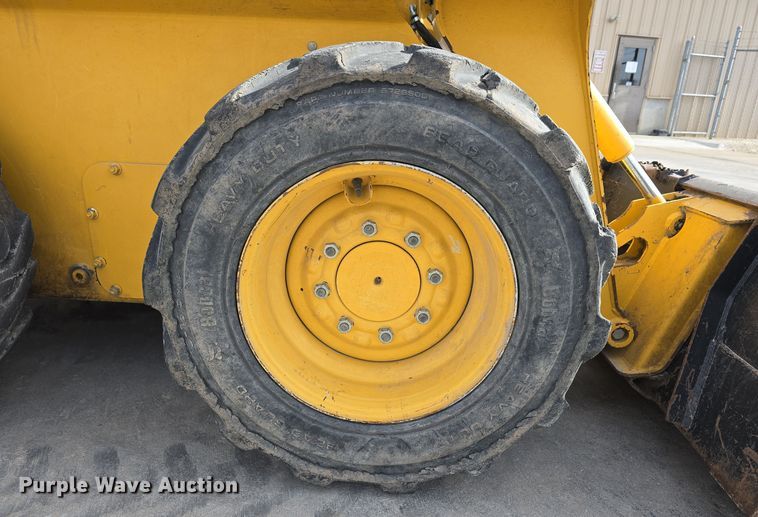 image for item DW3101 2007 John Deere 317 skid steer loader