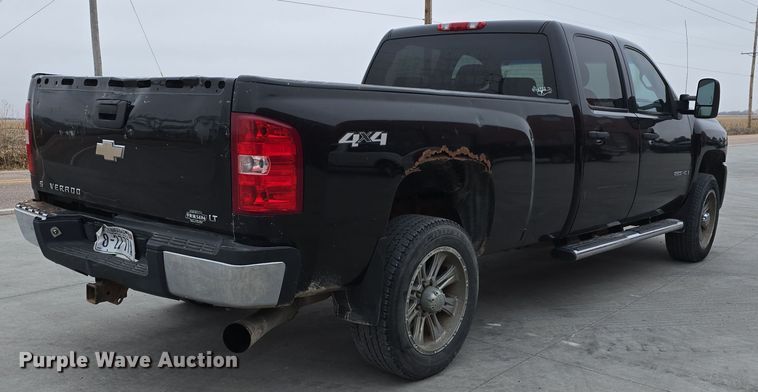 image for item DW3103 2008 Chevrolet Silverado 2500HD Crew Cab pickup truck