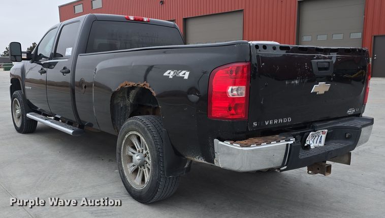 image for item DW3103 2008 Chevrolet Silverado 2500HD Crew Cab pickup truck