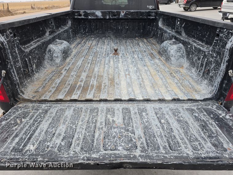 image for item DW3103 2008 Chevrolet Silverado 2500HD Crew Cab pickup truck