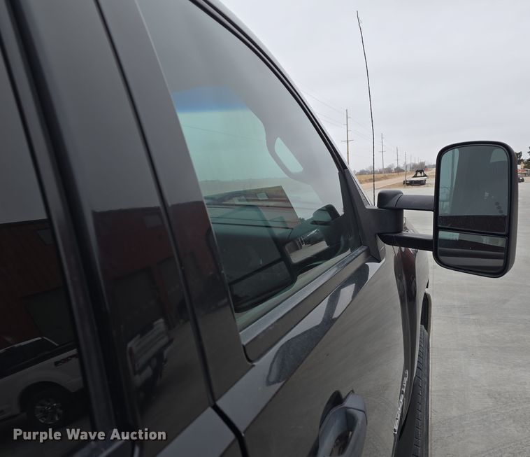 image for item DW3103 2008 Chevrolet Silverado 2500HD Crew Cab pickup truck