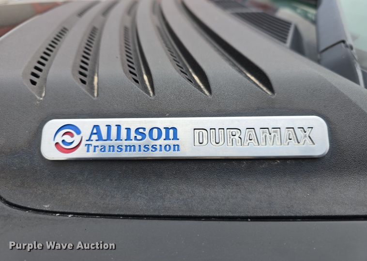 image for item DW3103 2008 Chevrolet Silverado 2500HD Crew Cab pickup truck