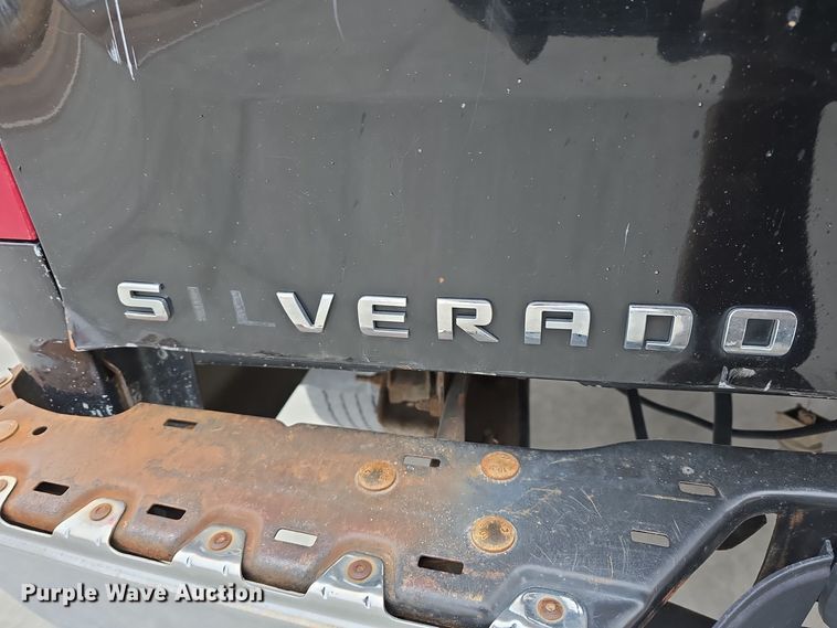 image for item DW3103 2008 Chevrolet Silverado 2500HD Crew Cab pickup truck