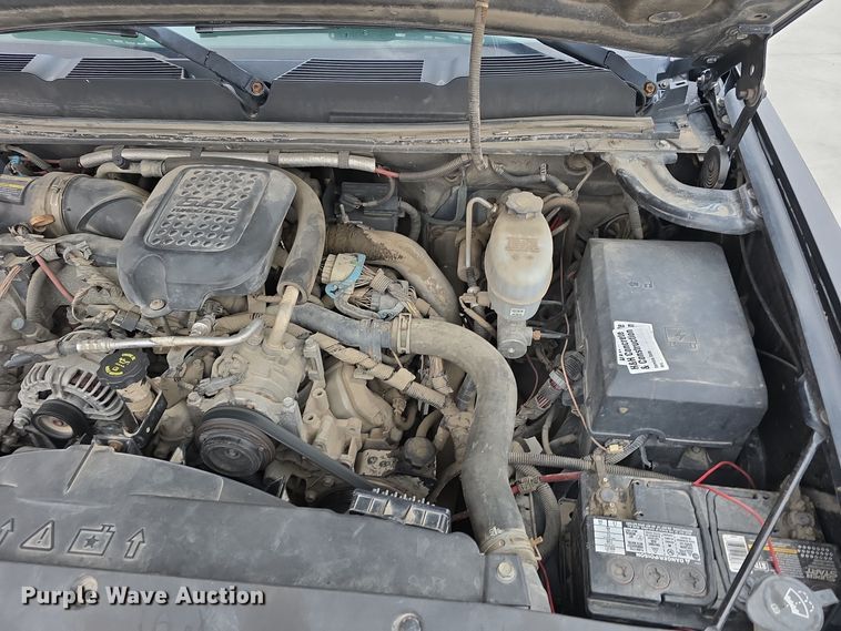 image for item DW3103 2008 Chevrolet Silverado 2500HD Crew Cab pickup truck