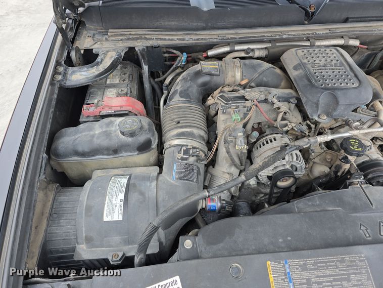 image for item DW3103 2008 Chevrolet Silverado 2500HD Crew Cab pickup truck