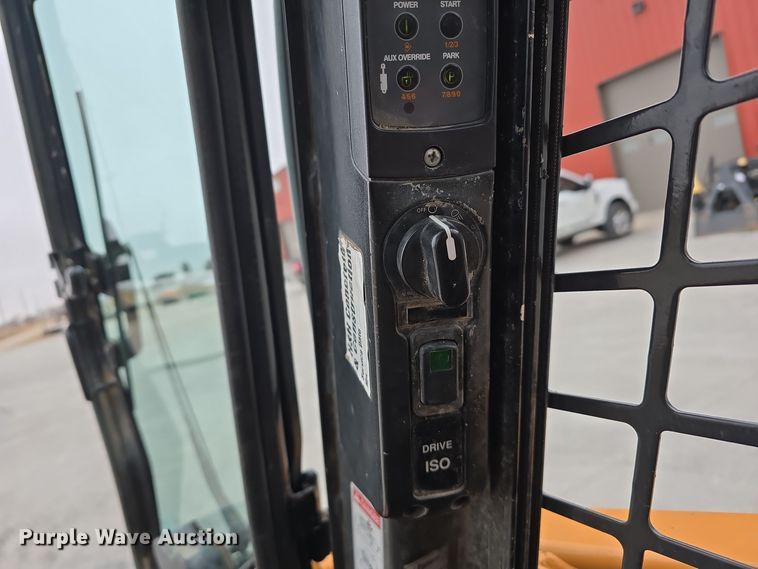 image for item DW3105 2011 Case 440CT Series 3 tracked skid steer loader