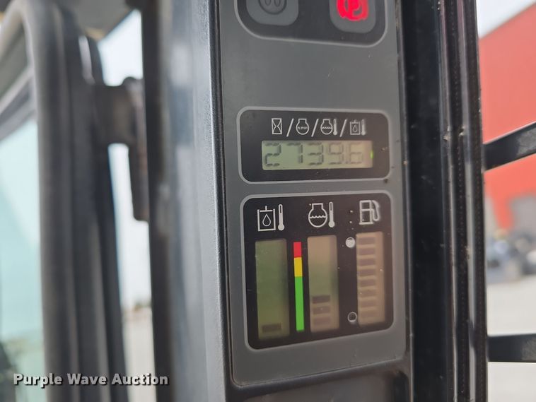 image for item DW3105 2011 Case 440CT Series 3 tracked skid steer loader