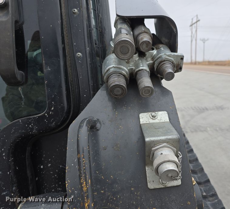 image for item DW3106 2019 New Holland C234 tracked skid steer loader