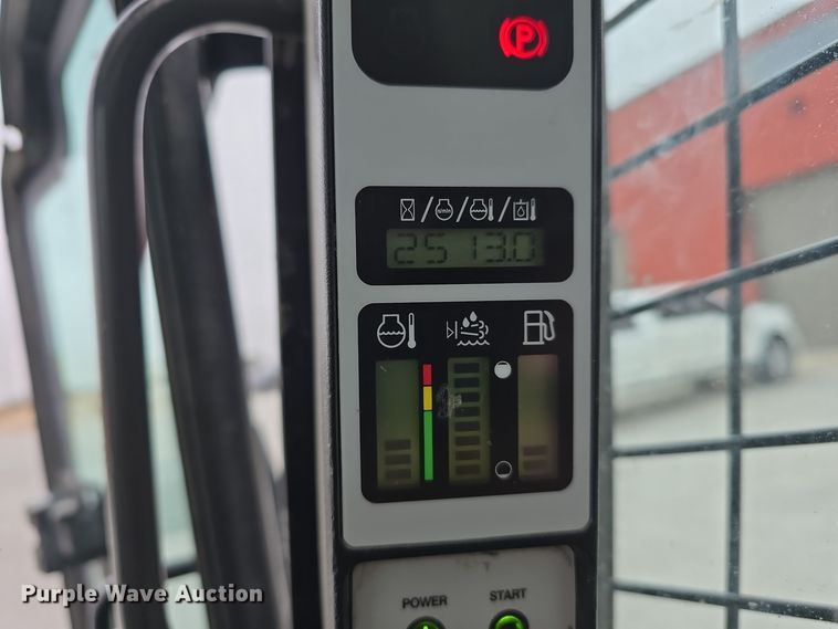 image for item DW3106 2019 New Holland C234 tracked skid steer loader