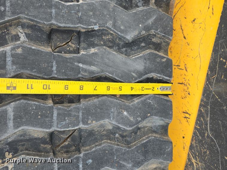 image for item DW3106 2019 New Holland C234 tracked skid steer loader