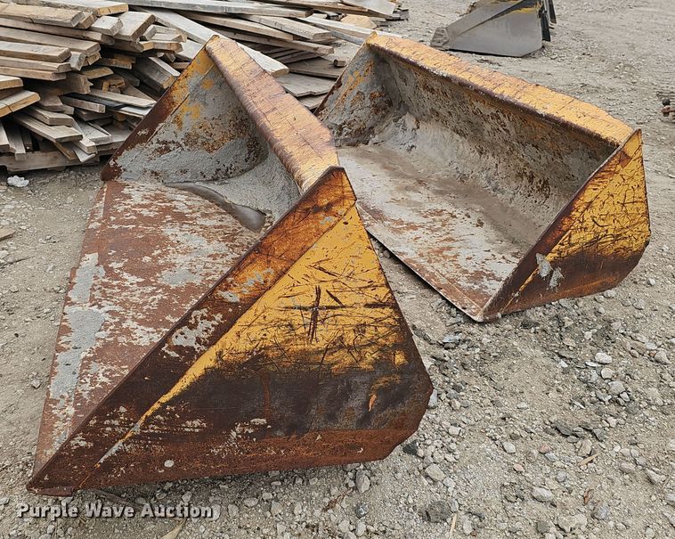 image for item DW3110 (2) Case skid steer buckets