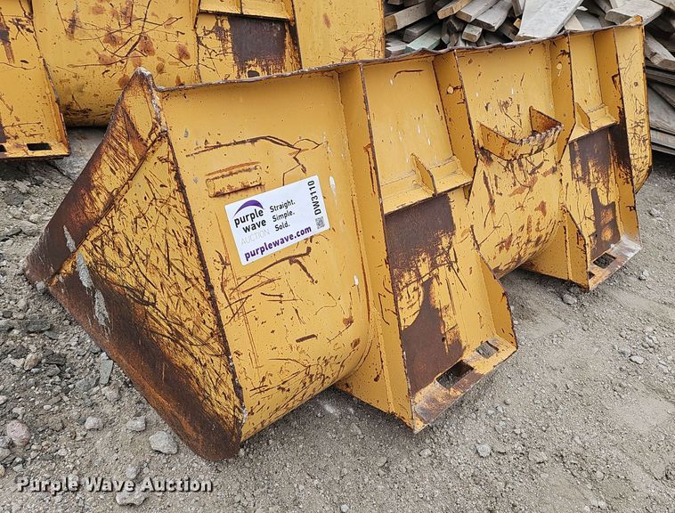 image for item DW3110 (2) Case skid steer buckets