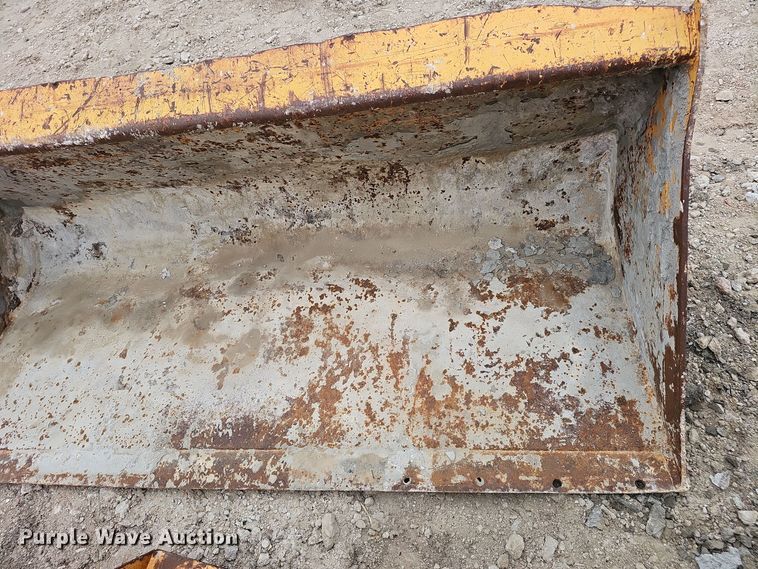 image for item DW3110 (2) Case skid steer buckets