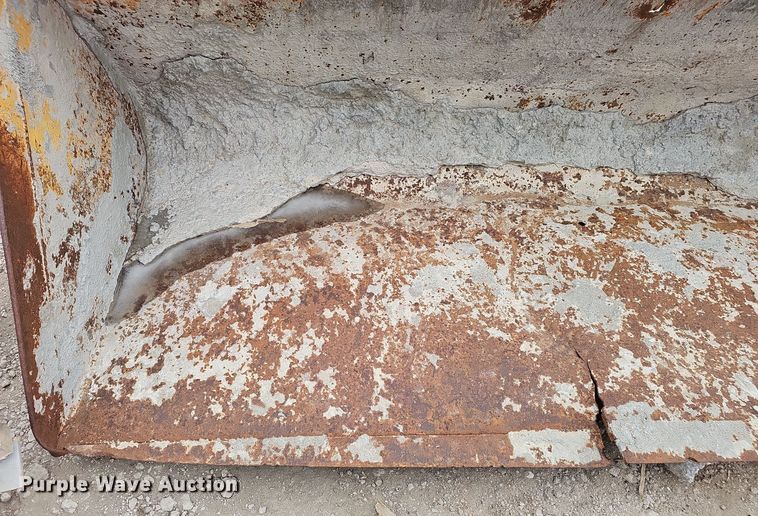 image for item DW3110 (2) Case skid steer buckets