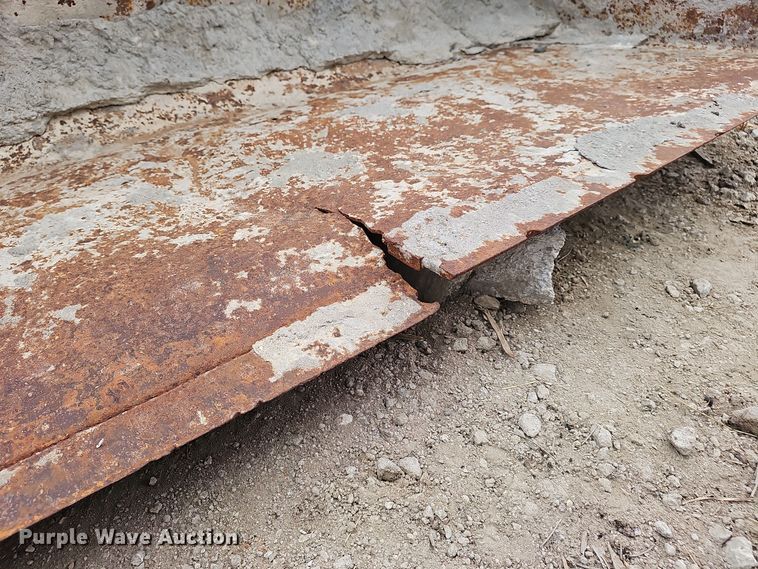 image for item DW3110 (2) Case skid steer buckets